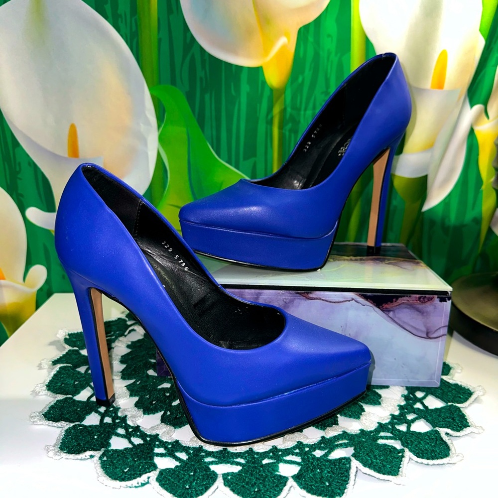 ANDREA BLUE HEELS